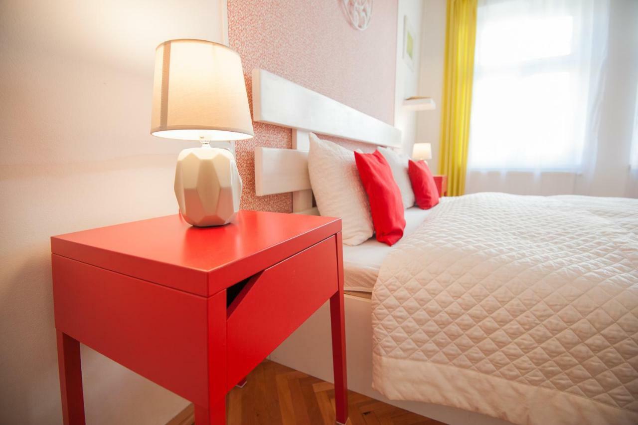 Spacious Stylish Apartment In Old Town Sibiu Exterior foto